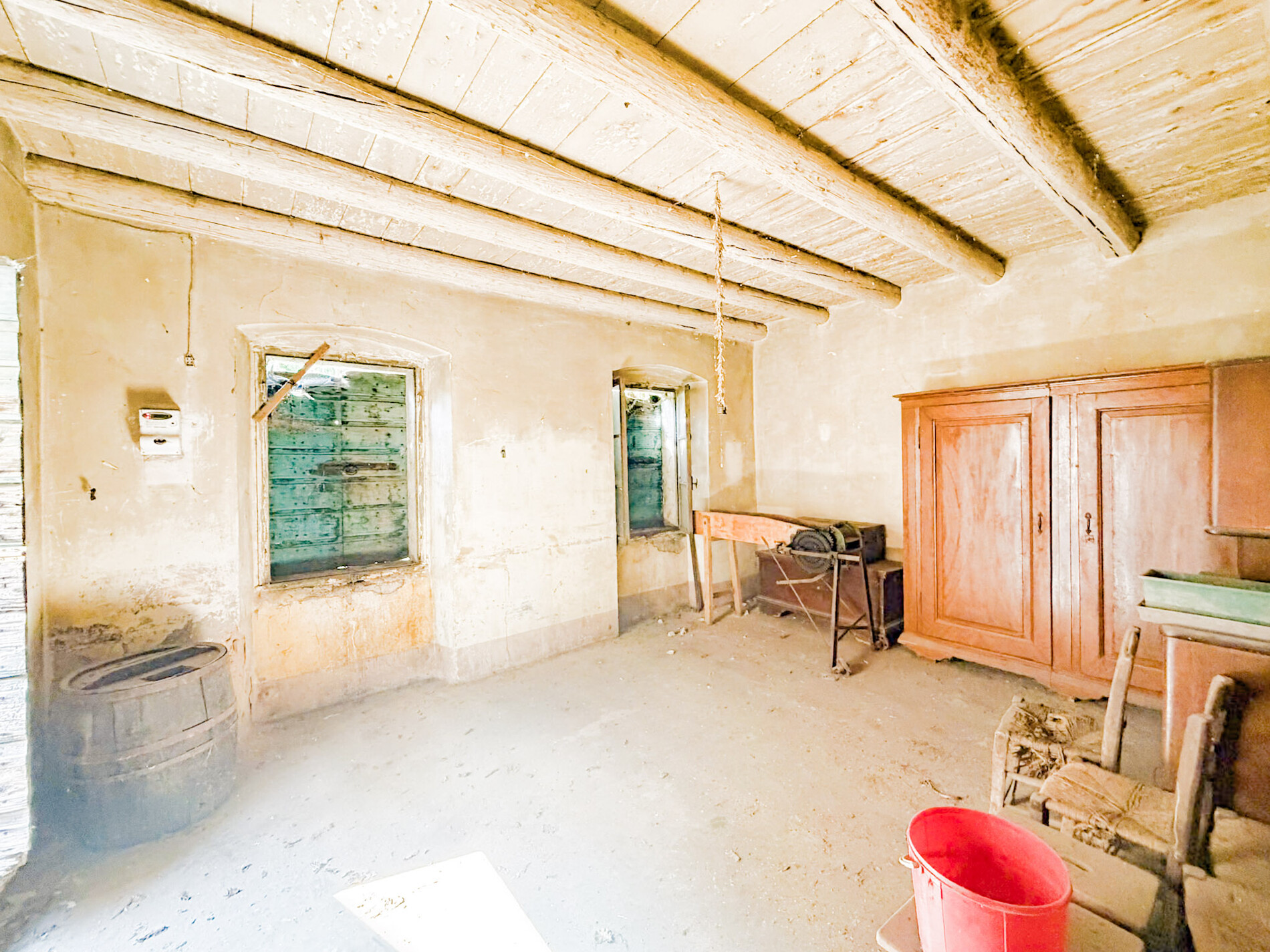 Property Photo (9304)