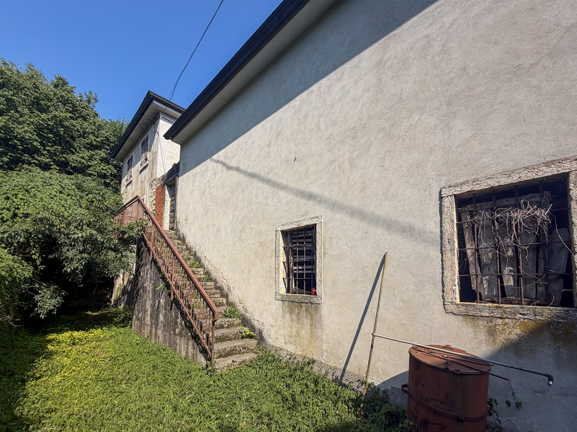 Property Photo (9327)