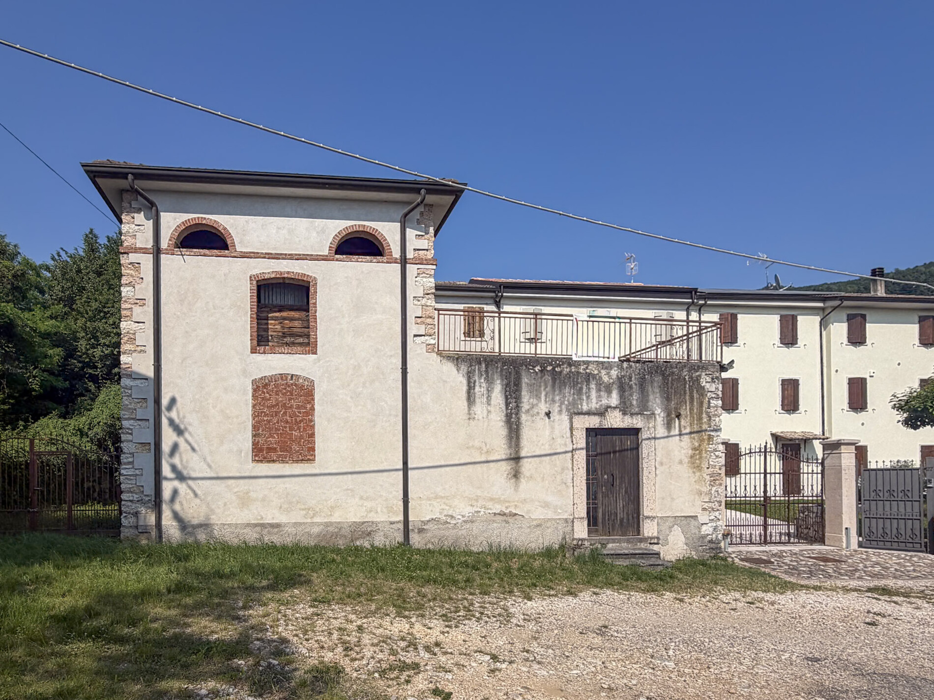 Property Photo (9329)