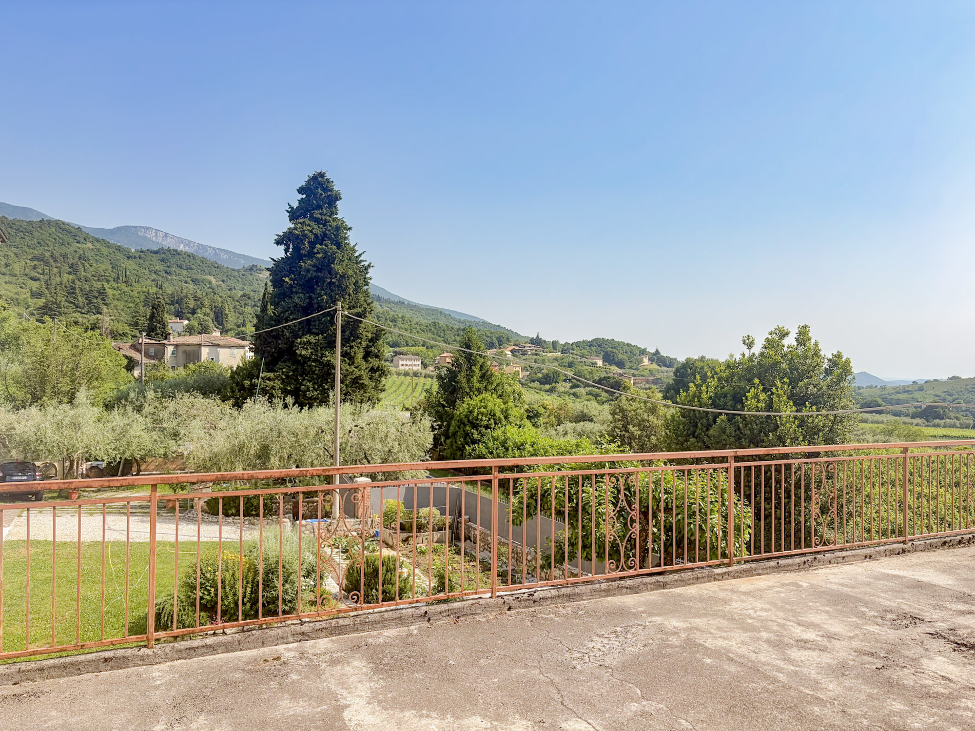 Property Photo (9320)