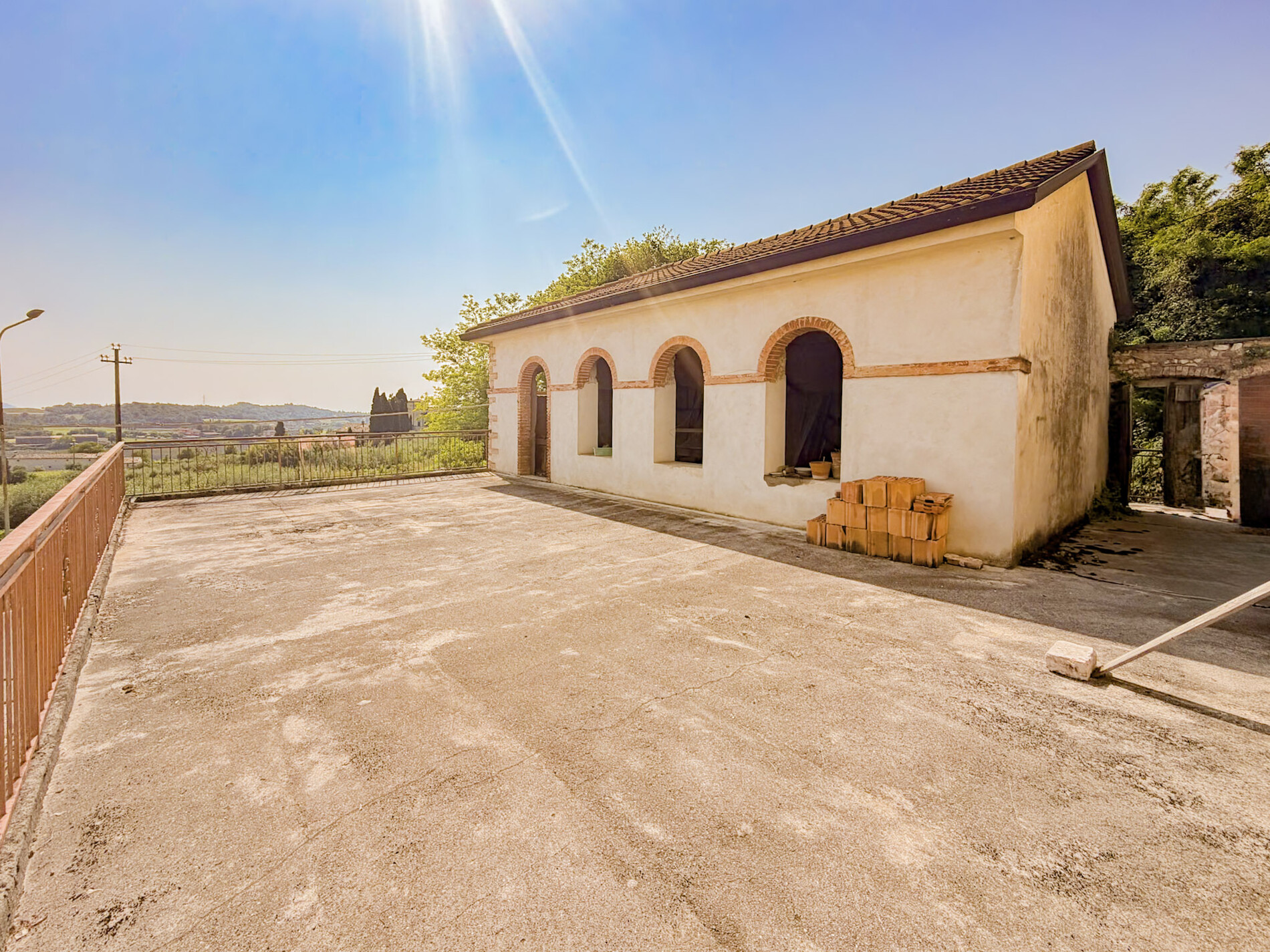 Property Photo (9300)