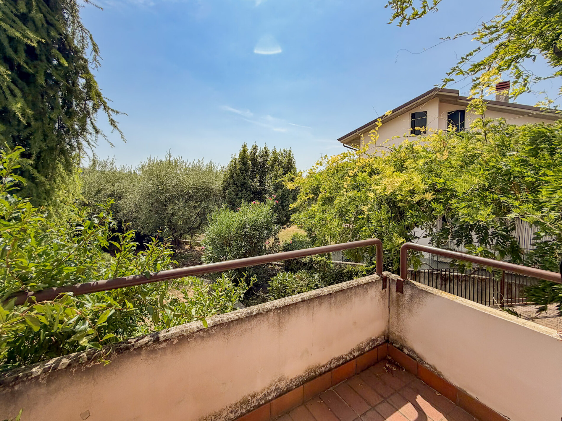 Property Photo (9943)