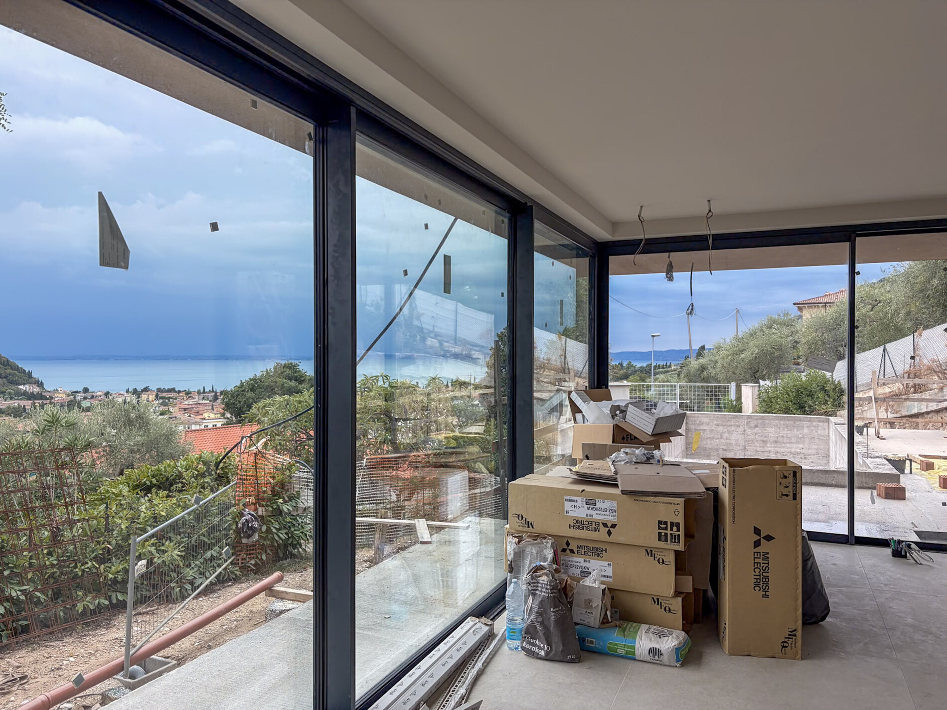 Property Photo (8180)