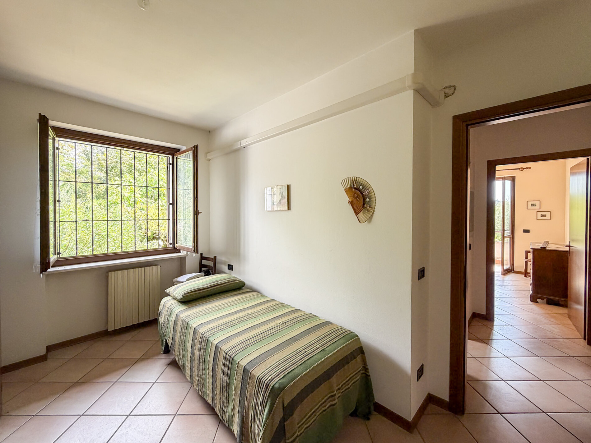Property Photo (9948)