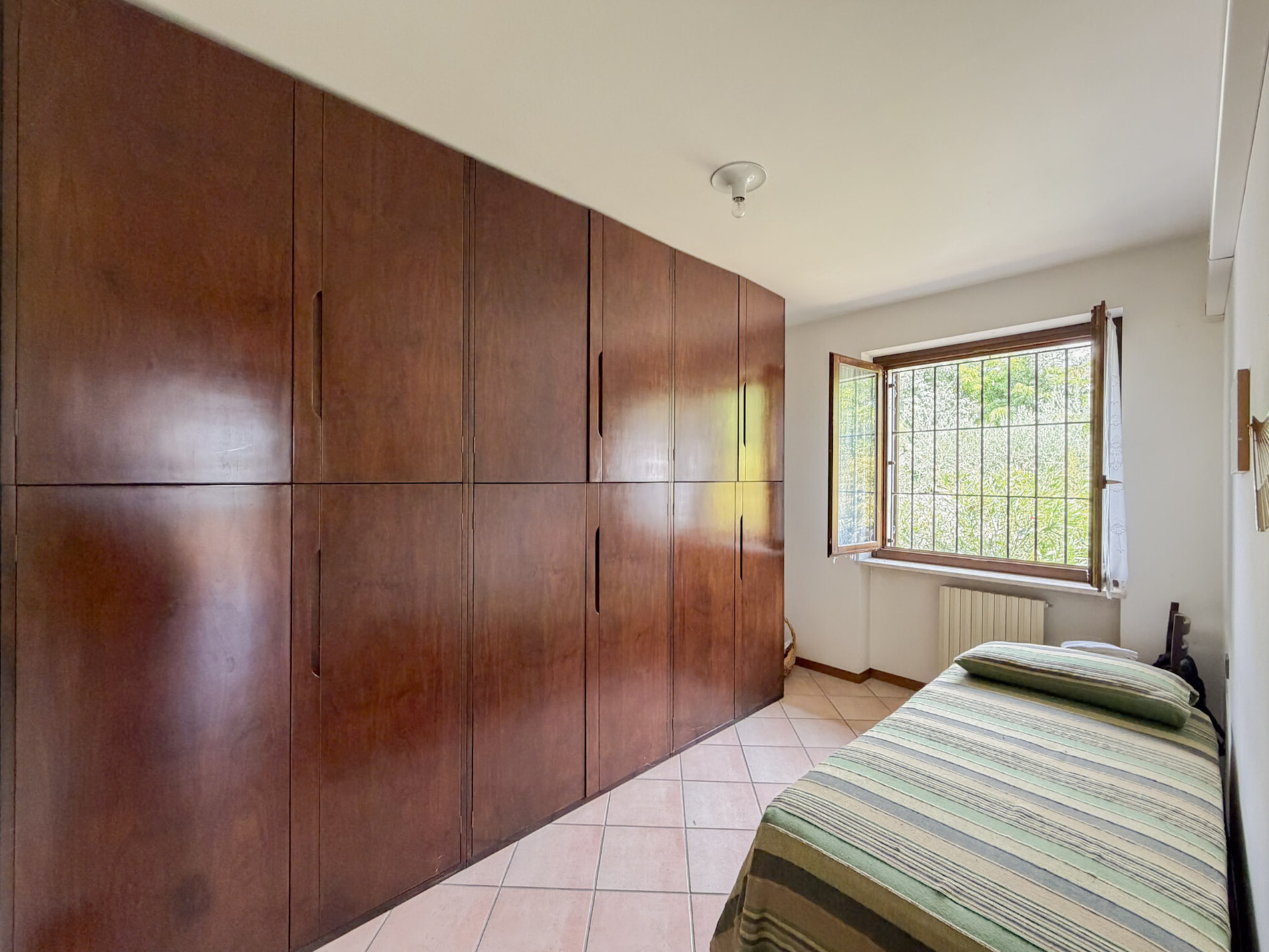 Property Photo (10013)