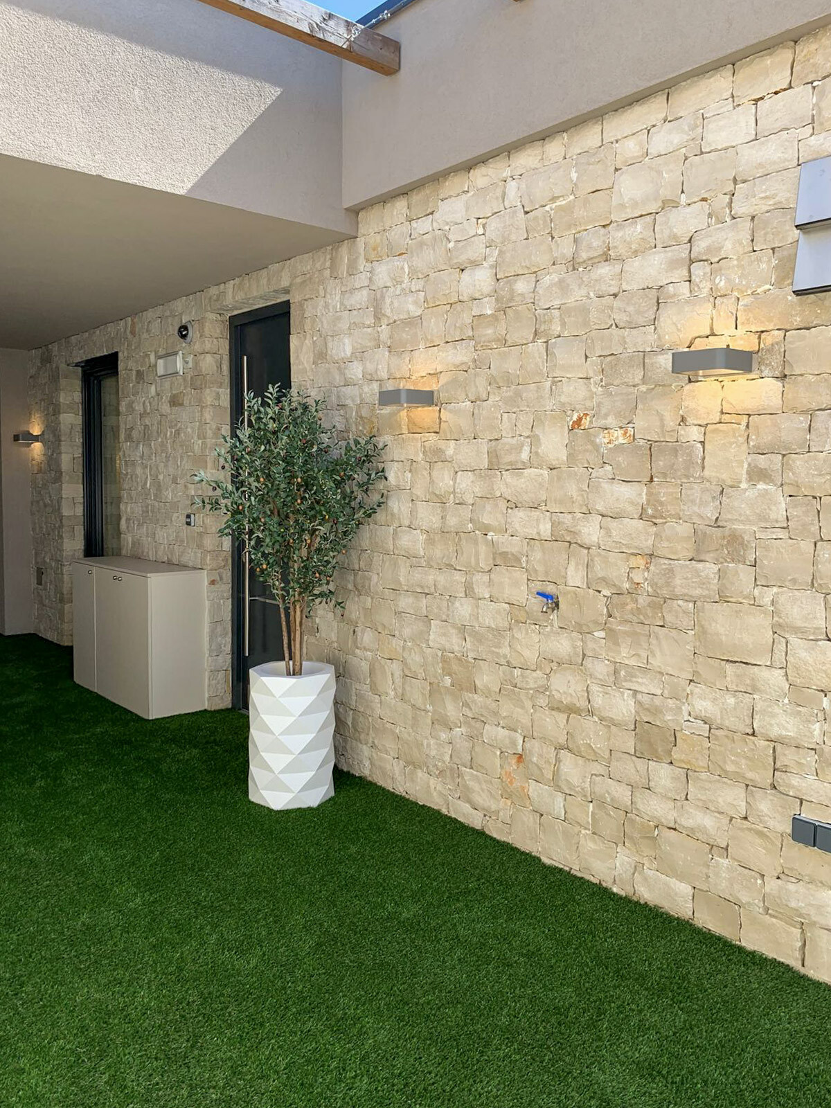 Property Photo (9829)