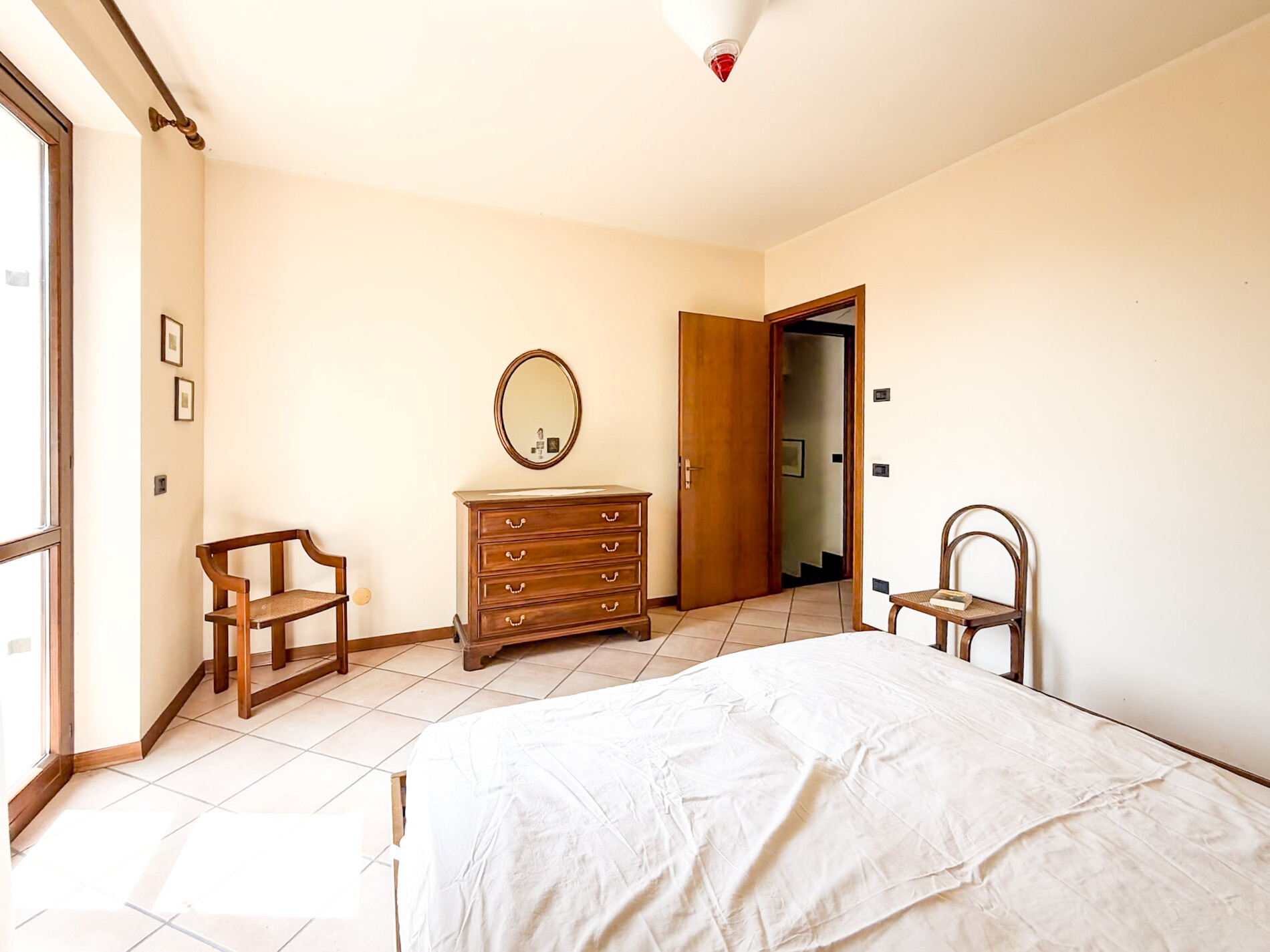 Property Photo (9939)