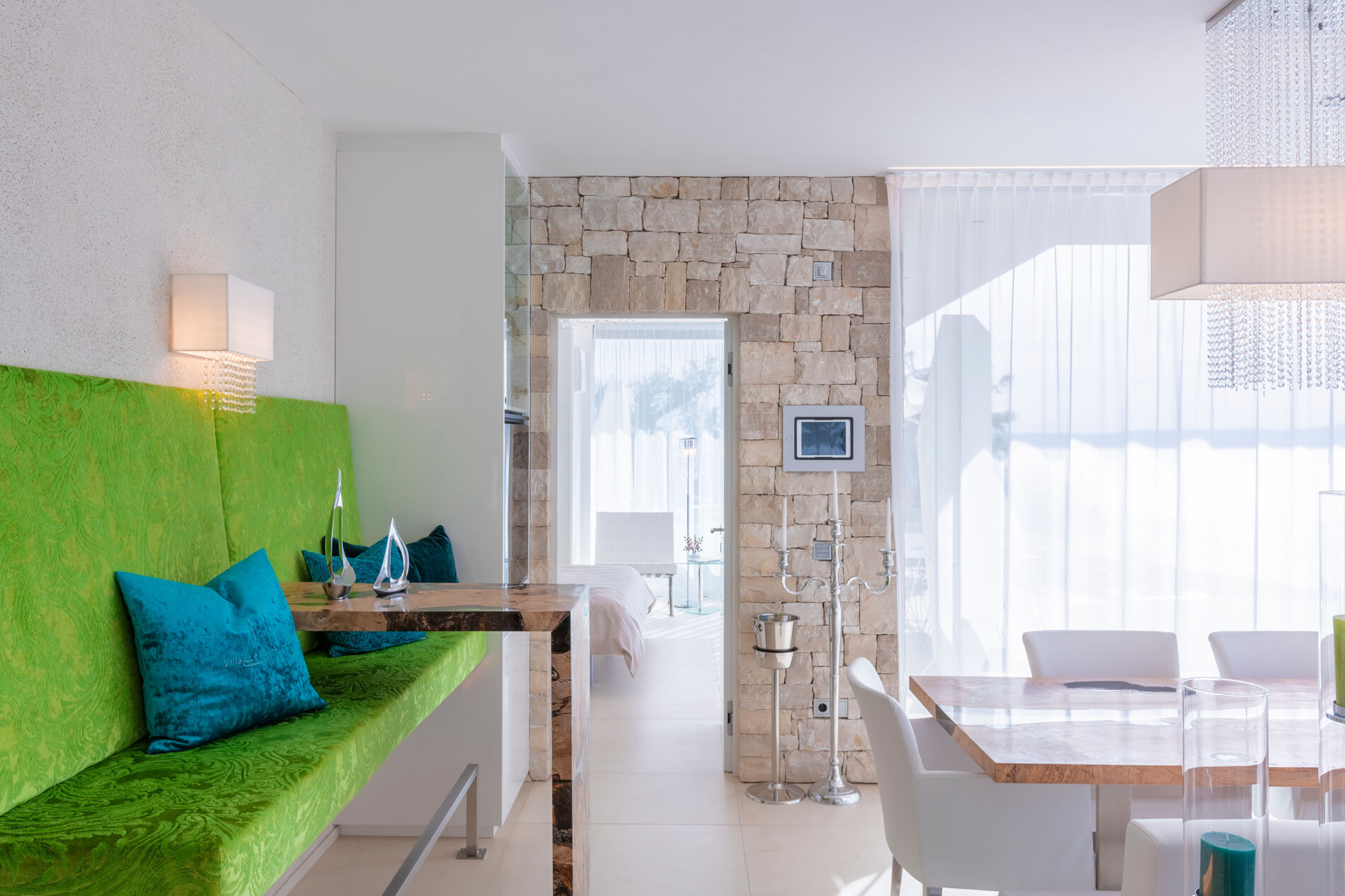 Property Photo (9808)