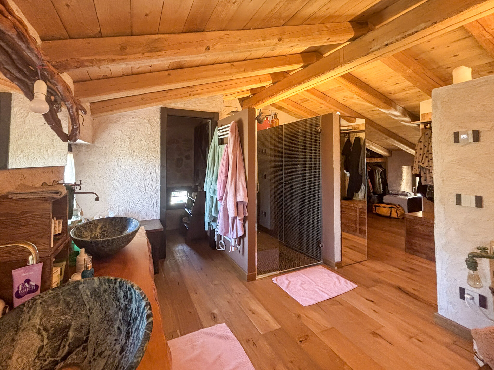Property Photo (10085)